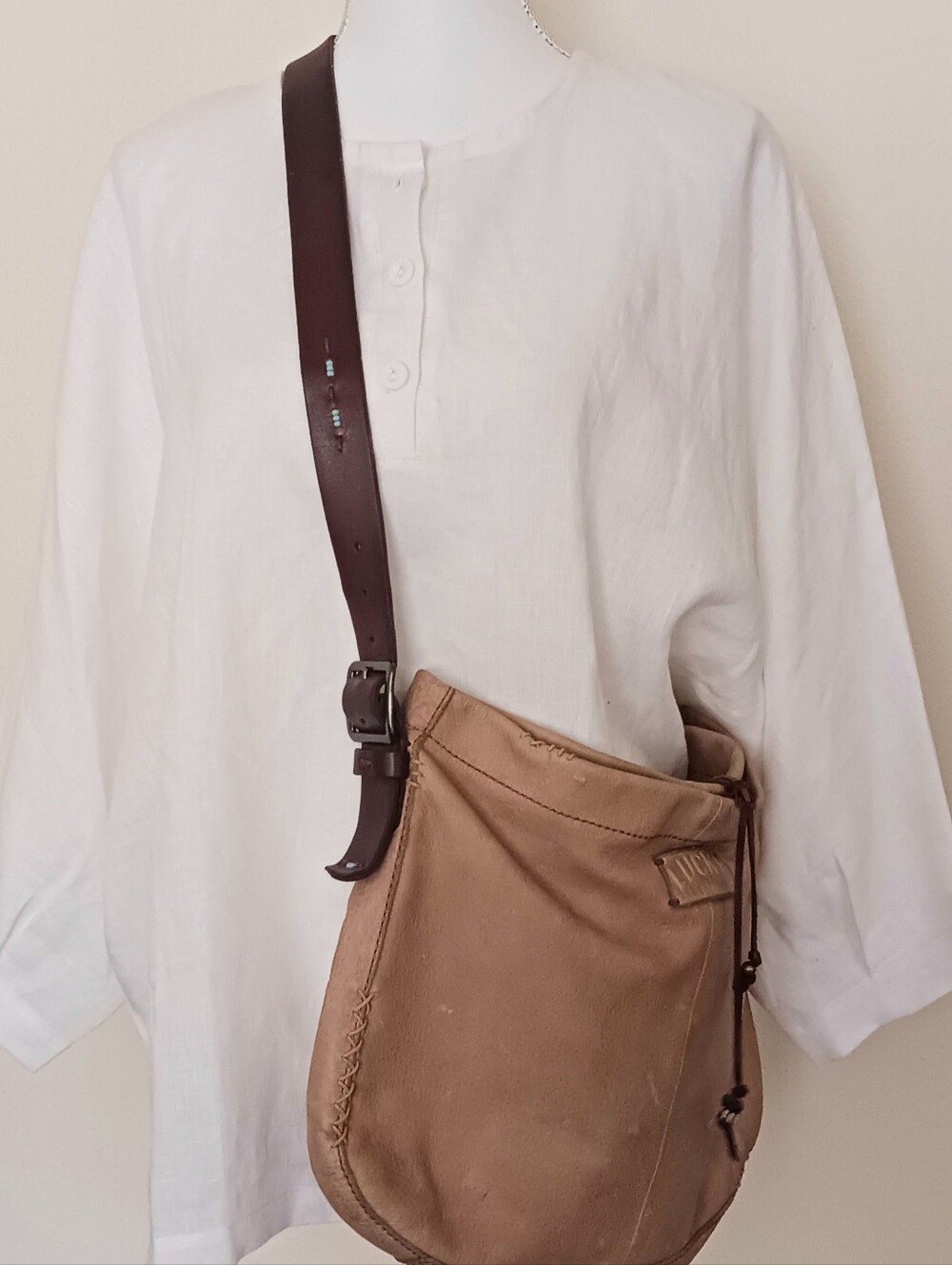 VTG Lucky Brand Lg Hobo Bag Tan Leather Dk Brown Leather Adj Buckle Strap